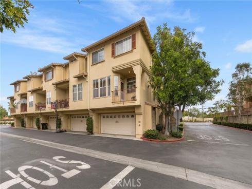 343 W Summerfield   Circle, Anaheim, CA