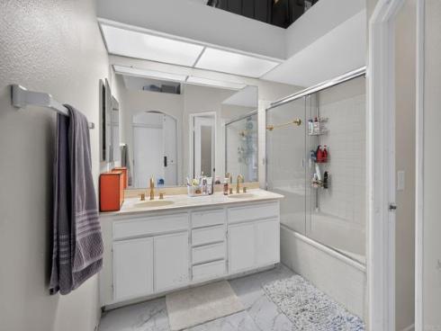 6025 E Hackamore Lane, Anaheim, CA