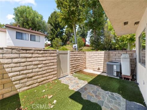 1748 N Willow Woods D Drive, Anaheim, CA
