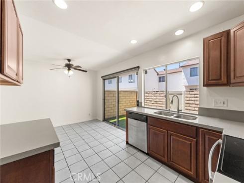 1748 N Willow Woods D Drive, Anaheim, CA