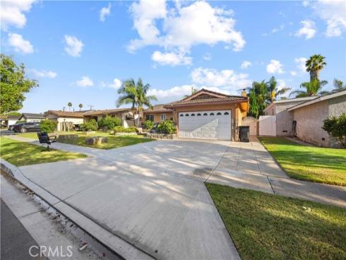 3124 W Graciosa , Anaheim, CA
