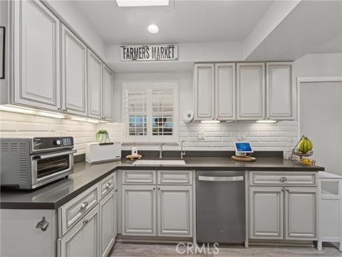 1583 W Cerritos , Anaheim, CA