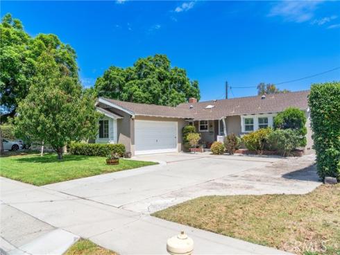 1583 W Cerritos , Anaheim, CA
