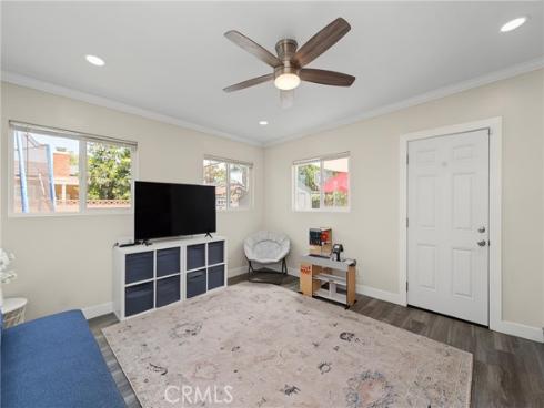 1583 W Cerritos , Anaheim, CA