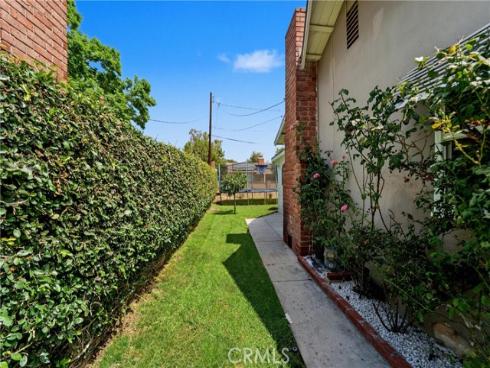 1583 W Cerritos , Anaheim, CA