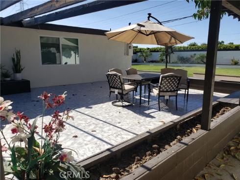 9641  Crestwood  , Anaheim, CA