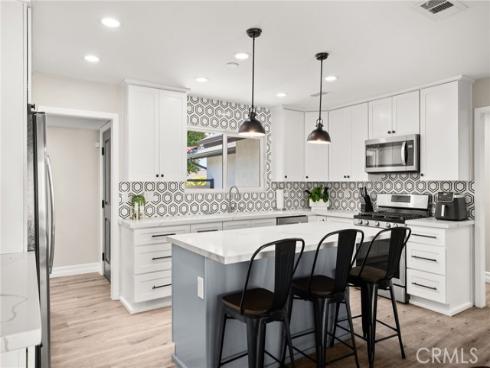 206 N Kennebec  , Anaheim, CA