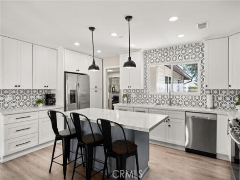 206 N Kennebec  , Anaheim, CA