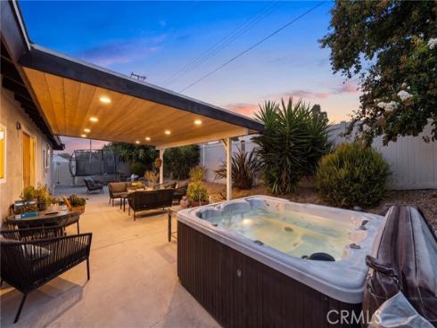 206 N Kennebec  , Anaheim, CA