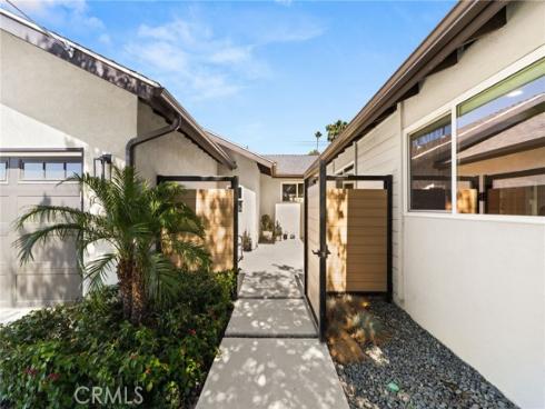 206 N Kennebec  , Anaheim, CA