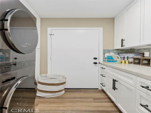 1216 E Clifpark Way, Anaheim, CA