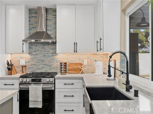 1216 E Clifpark Way, Anaheim, CA