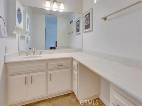 1364 N Schooner  76  Lane, Anaheim, CA