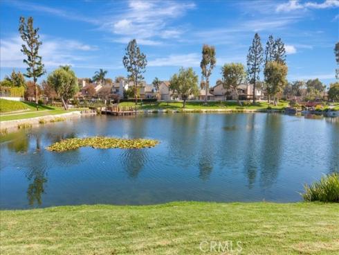 1364 N Schooner  76  Lane, Anaheim, CA