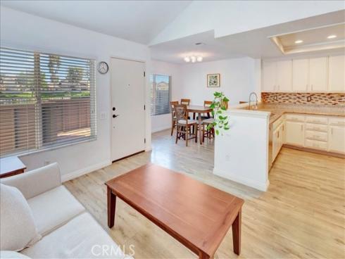 1364 N Schooner  76  Lane, Anaheim, CA