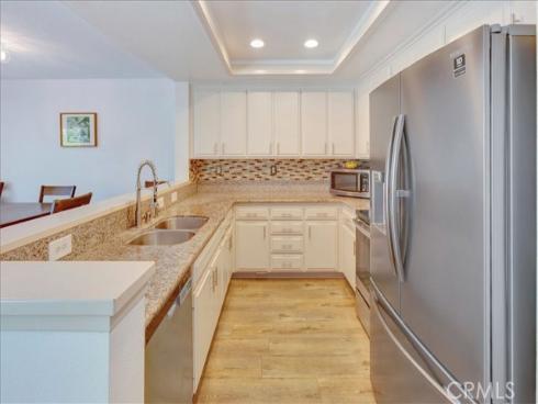 1364 N Schooner  76  Lane, Anaheim, CA