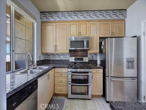 315 W Summerfield   Circle, Anaheim, CA