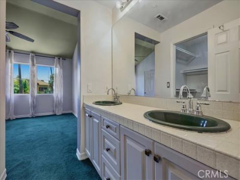 315 W Summerfield   Circle, Anaheim, CA