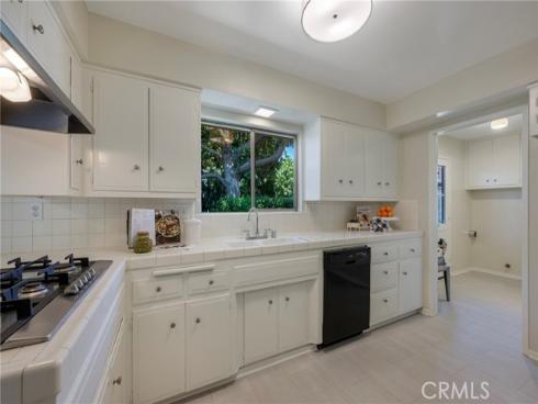 2115 E South Redwood Dr , Anaheim, CA