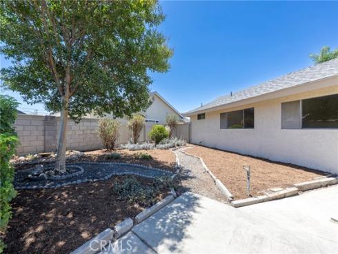 2115 E South Redwood Dr , Anaheim, CA