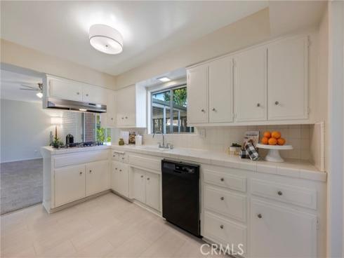 2115 E South Redwood Dr , Anaheim, CA