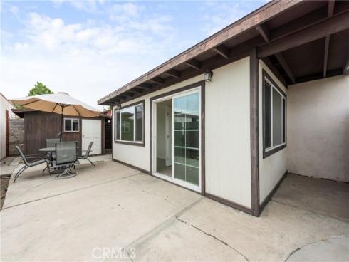 2011 W Katella 45 , Anaheim, CA