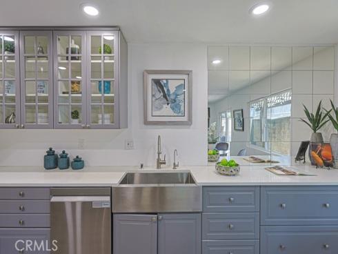 2640 W Meadowview , Anaheim, CA