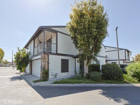 2640 W Meadowview , Anaheim, CA
