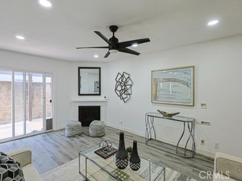 2640 W Meadowview , Anaheim, CA
