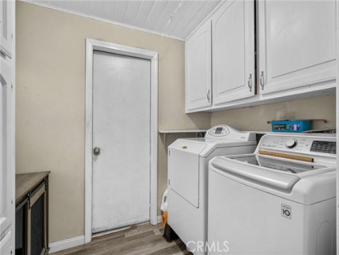 1146 W Claredge , Anaheim, CA