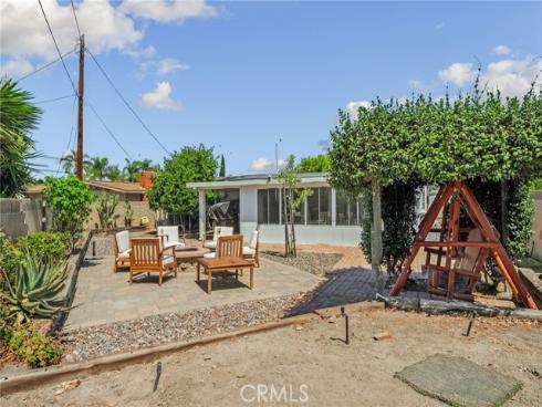 1146 W Claredge , Anaheim, CA