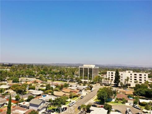 1146 W Claredge , Anaheim, CA