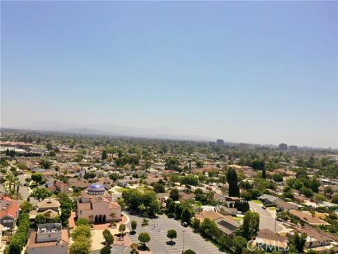 1146 W Claredge , Anaheim, CA