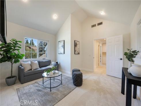 511 S Weymouth Court, Anaheim, CA