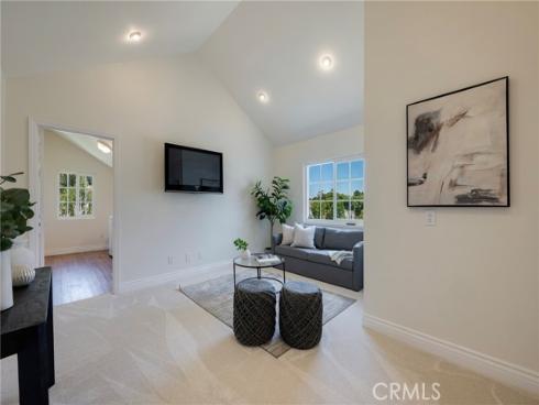 511 S Weymouth Court, Anaheim, CA