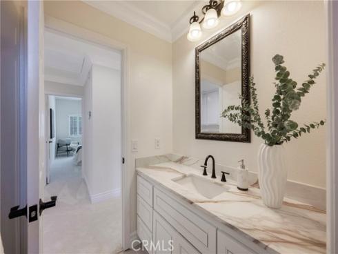 511 S Weymouth Court, Anaheim, CA