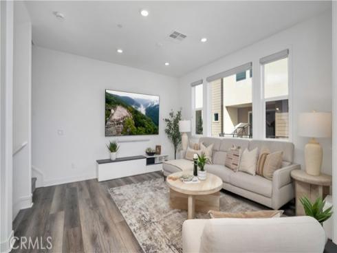 1669 W Lincoln 102 Avenue, Anaheim, CA