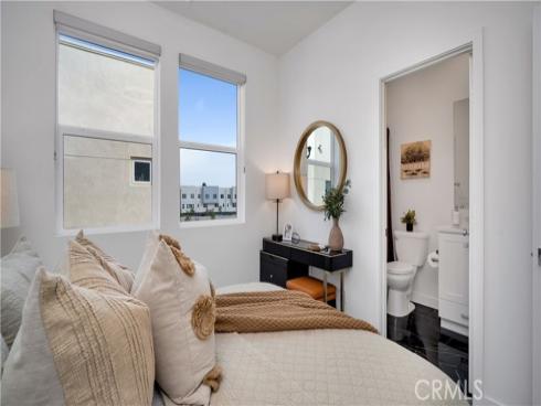 1669 W Lincoln 102 Avenue, Anaheim, CA