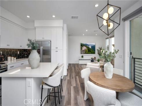 1669 W Lincoln 102 Avenue, Anaheim, CA