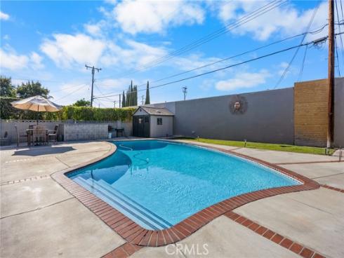 1745 W Bowling , Anaheim, CA