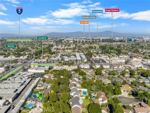 1745 W Bowling  , Anaheim, CA
