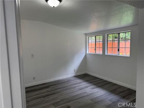 2435 W Broadway , Anaheim, CA