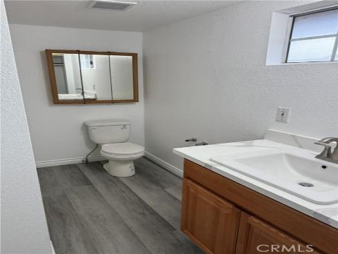 2435 W Broadway , Anaheim, CA