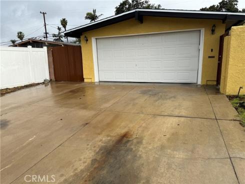 2435 W Broadway , Anaheim, CA