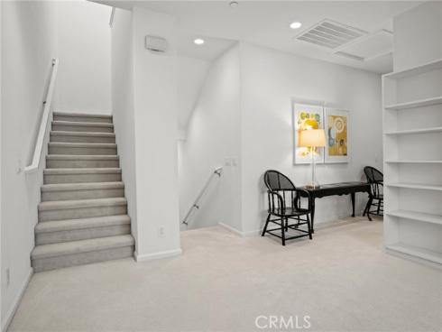 633 S Motif , Anaheim, CA