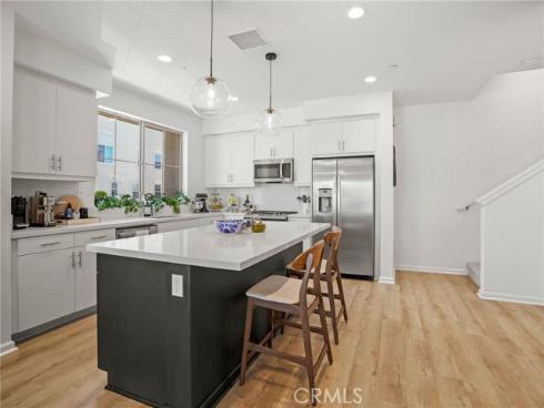 633 S Motif , Anaheim, CA