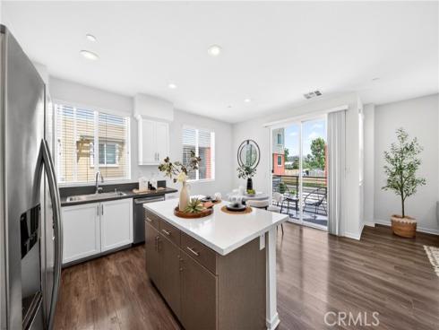 156 N Orange , Brea, CA