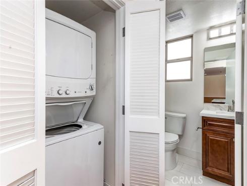 596 S Brea Boulevard, Brea, CA