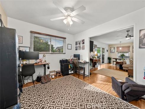 375 Cedar , Brea, CA
