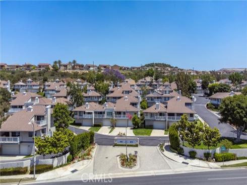 2377 Sommerset Dr